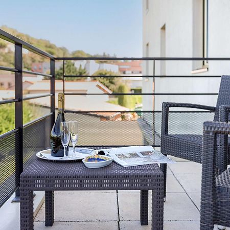 Best Western Hotel Des Barolles - Lyon Sud Brignais Exteriör bild