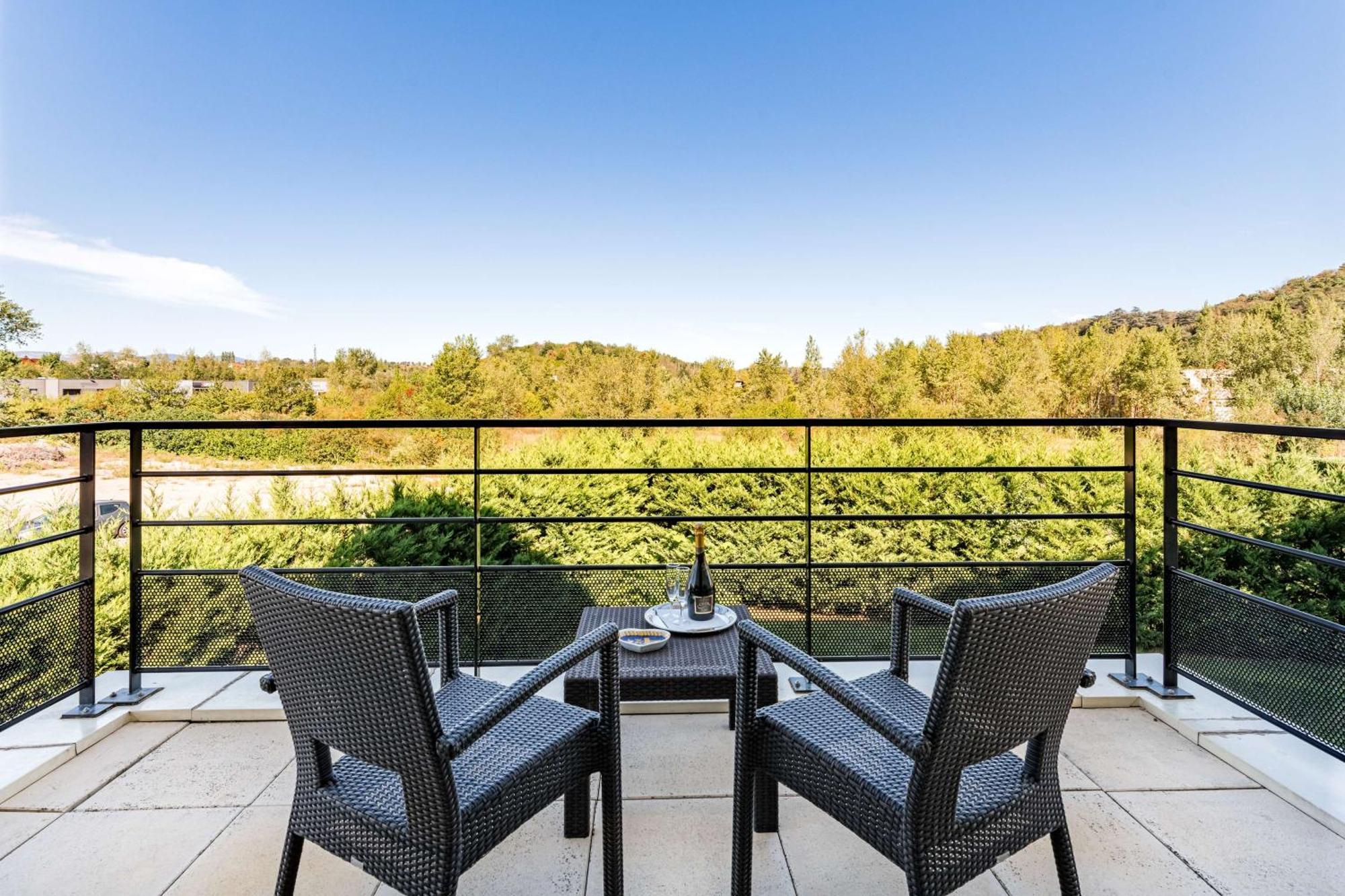 Best Western Hotel Des Barolles - Lyon Sud Brignais Exteriör bild
