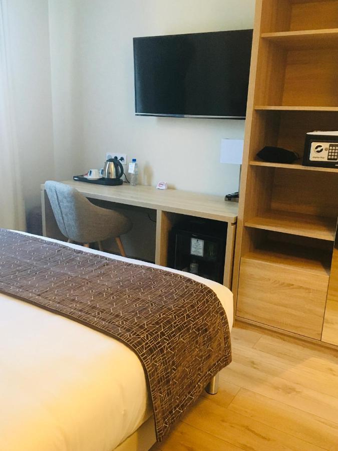 Best Western Hotel Des Barolles - Lyon Sud Brignais Exteriör bild